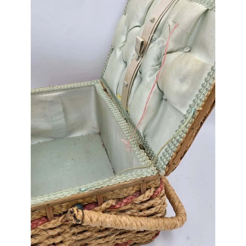 Vintage Large Woven Wicker Sewing Basket - Oakville Company USA - 1950s‎ 10x7x5